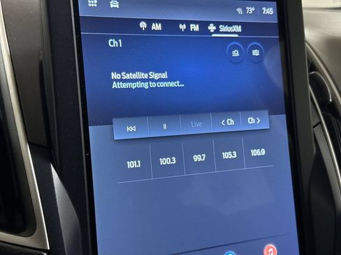 Used 2023 Ford Edge SEL w/ Cold Weather Package AWD/4WD image 14