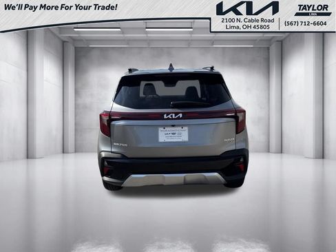 Used 2025 Kia Seltos EX w/ EX Sunroof Package AWD/4WD image 18