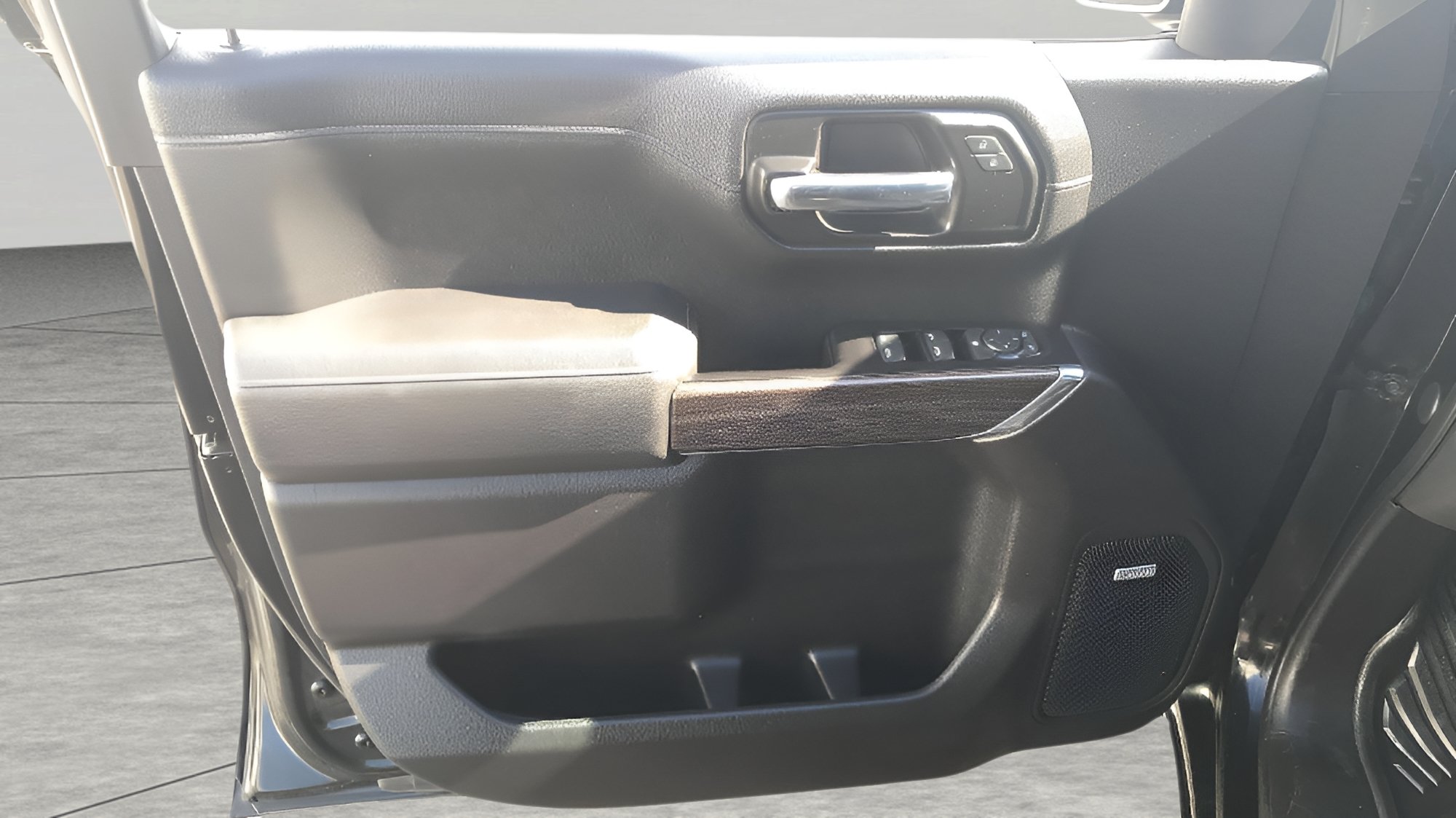 Used 2020 Chevrolet Silverado 1500 RST AWD/4WD image 25