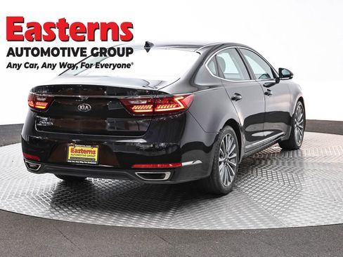 Used 2019 Kia Cadenza Premium image 5