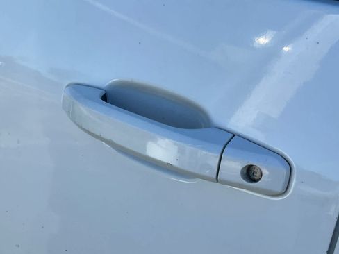 Used 2018 Chevrolet Silverado 1500 LT RWD image 7