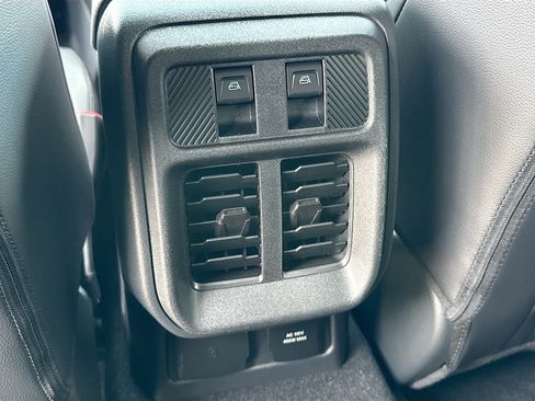 New 2026 Ford Bronco Outer Banks w/ Sasquatch Package AWD/4WD image 18