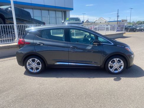 Used 2020 Chevrolet Bolt LT FWD image 6