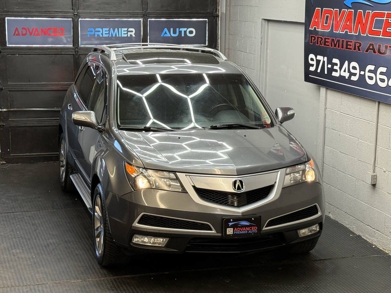 Used 2012 Acura MDX w/ Advance & Entertainment Pkg AWD/4WD image 2