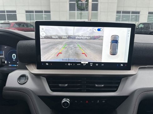 Used 2026 Ford Explorer Active image 11