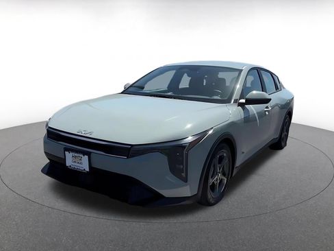 Used 2025 Kia K4 FWD image 7