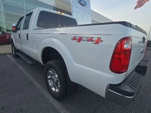 Used 2015 Ford F250 XLT w/ XLT Premium Package AWD/4WD image 12