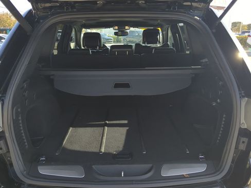 Used 2017 Jeep Grand Cherokee Limited image 20