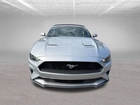Used 2018 Ford Mustang Premium RWD image 10