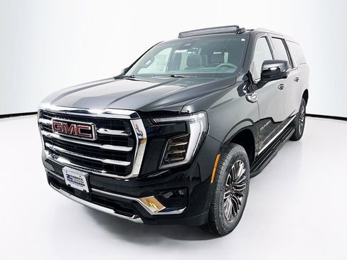 New 2026 GMC Yukon XL Elevation AWD/4WD image 3