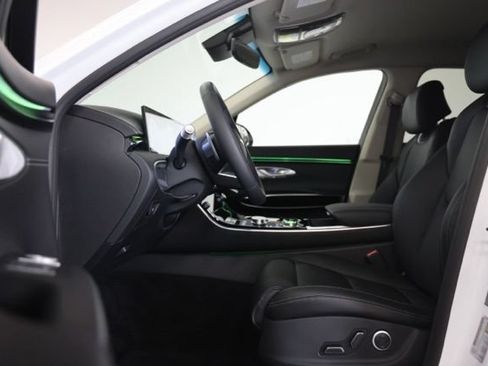 New 2026 Genesis GV70 2.5T AWD/4WD image 18