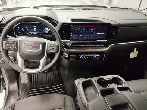 New 2025 GMC Sierra 2500 SLE w/ SLE Convenience Package image 27