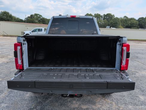 Used 2024 Ford F350 Platinum AWD/4WD image 11