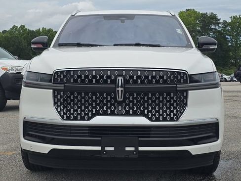 Used 2025 Lincoln Navigator L Reserve AWD/4WD image 8