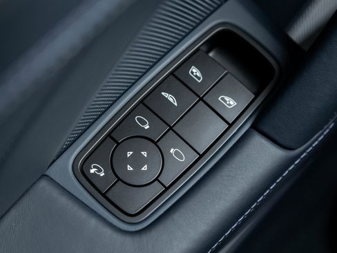 Certified 2025 Porsche 911 Turbo S image 18