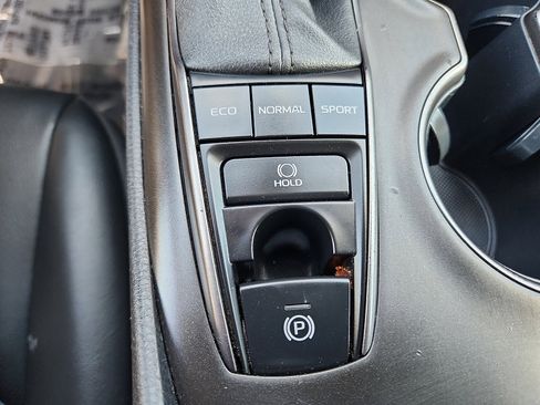 Used 2024 Toyota Camry SE AWD/4WD image 23