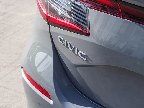 Used 2025 Honda Civic Sport image 9