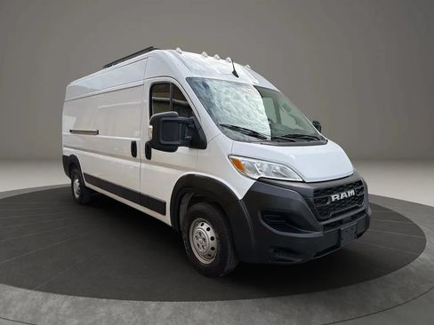 Used 2023 RAM ProMaster 2500 FWD image 3