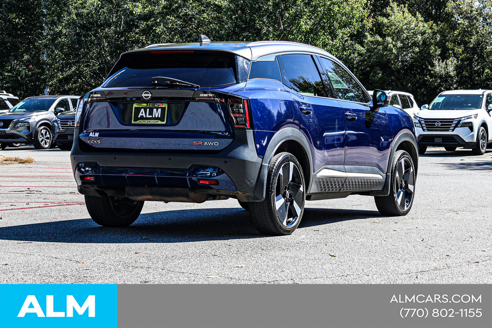 Used 2025 Nissan Kicks SR AWD/4WD image 6