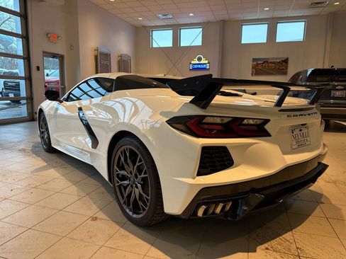 Used 2025 Chevrolet Corvette Stingray Premium Conv w/ Z51 Performance Package image 5