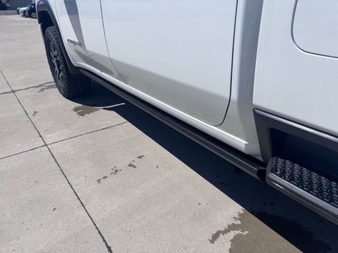 Used 2022 GMC Sierra 2500 AT4 w/ AT4 Preferred Package image 21