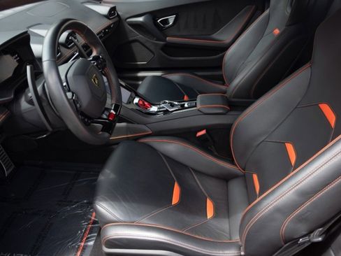 Used 2020 Lamborghini Huracan EVO AWD/4WD image 13