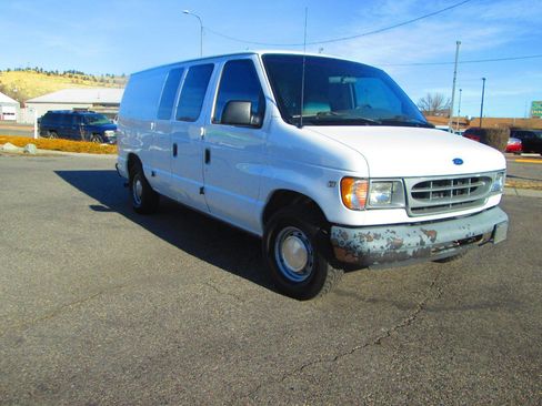 Used 2000 Ford E-150 and Econoline 150 RWD image 2