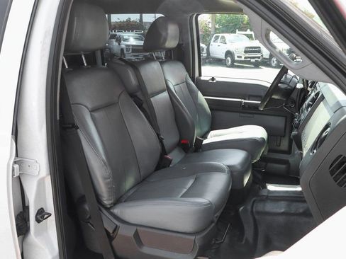 Used 2013 Ford F550 2WD Crew Cab Super Duty w/ Payload Upgrade Pkg image 31