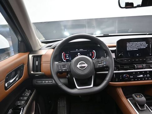 Used 2025 Nissan Pathfinder Platinum w/ Cargo Package FWD image 30
