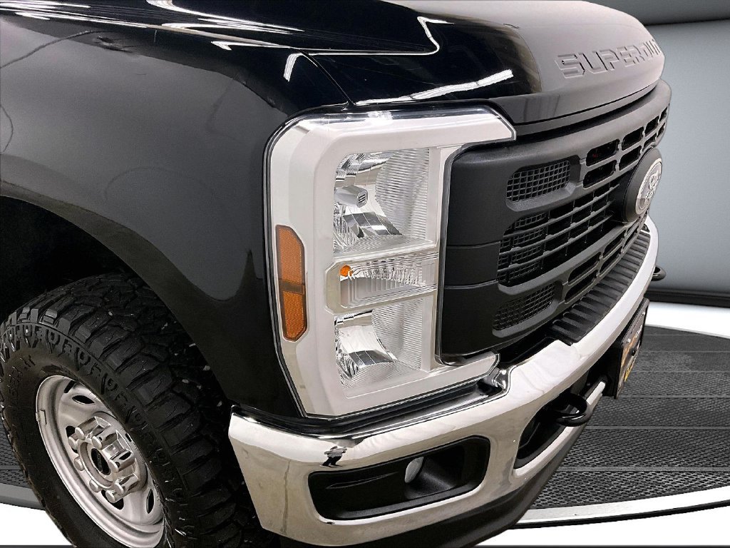 Used 2024 Ford F250 XL AWD/4WD image 31