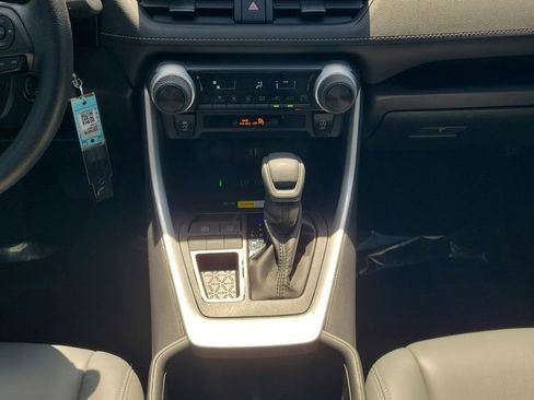 Certified 2025 Toyota RAV4 LE image 20