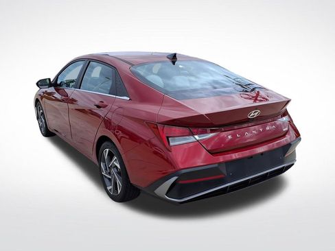 Used 2024 Hyundai Elantra Limited FWD image 8