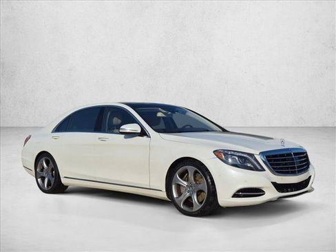 Used 2015 Mercedes-Benz S 550 Sedan image 3