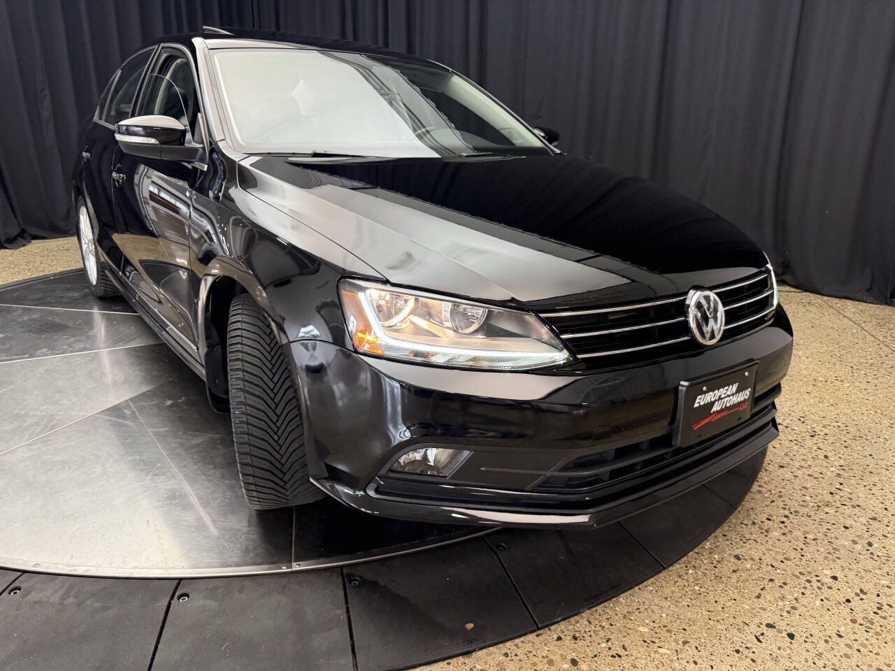 Used 2017 Volkswagen Jetta SEL Premium FWD image 13