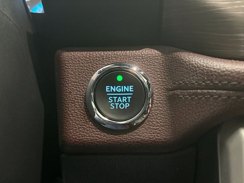 Used 2022 Ford Expedition Max Limited image 23