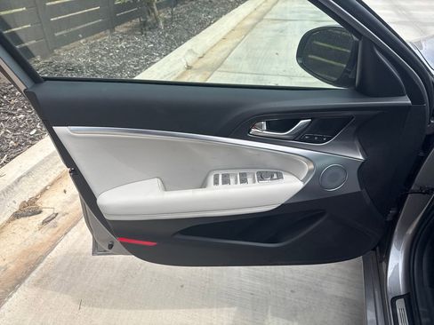 New 2026 Genesis G70 3.3T Sport Prestige RWD image 10