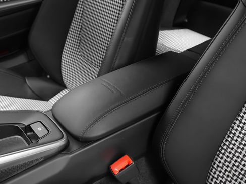 Certified 2024 Porsche 911 Carrera S RWD image 47