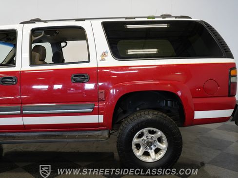 Used 2004 Chevrolet Suburban 2500 AWD/4WD image 25