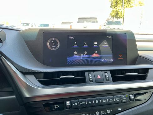 Used 2019 Lexus ES 350 F Sport w/ Accessory Package image 12