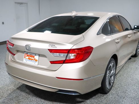 Used 2018 Honda Accord EX image 7