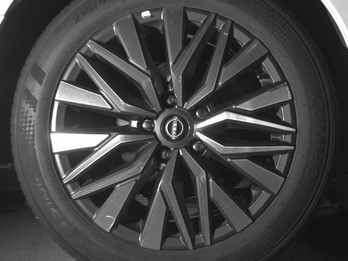 Used 2025 Nissan Altima 2.5 SV image 15