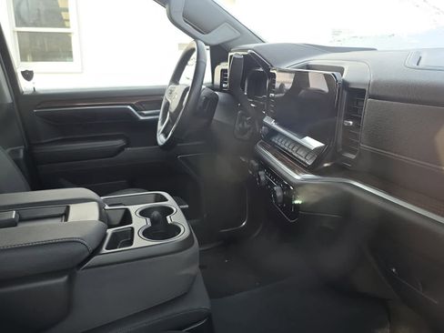 Used 2024 Chevrolet Silverado 1500 LT w/ Protection Package image 5