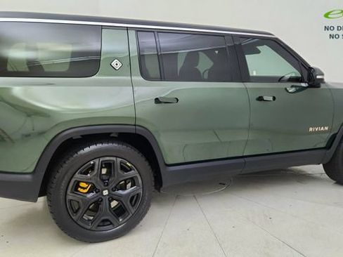 Used 2024 Rivian R1S Adventure AWD/4WD image 29
