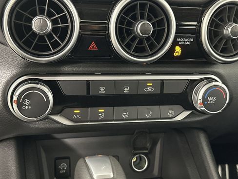 Certified 2025 Nissan Sentra SV FWD image 19