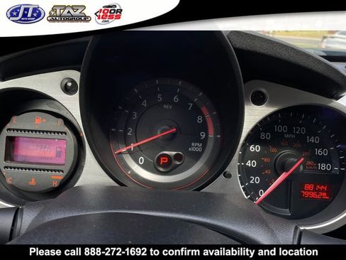 Used 2019 Nissan 370Z Coupe RWD image 12