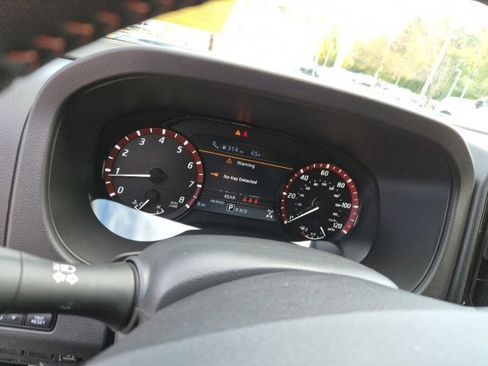 New 2026 Nissan Frontier PRO-4X w/ Pro-4x Convenience Package image 22