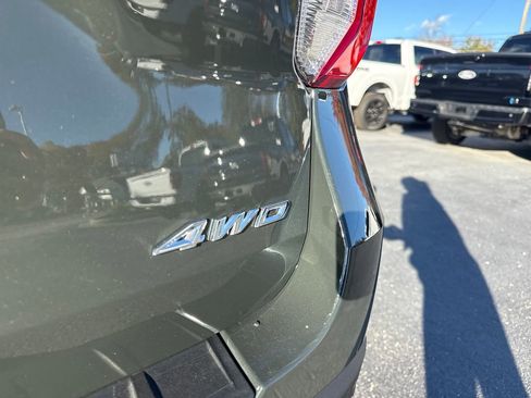Used 2023 Ford Explorer XLT w/ Equipment Group 202A image 12