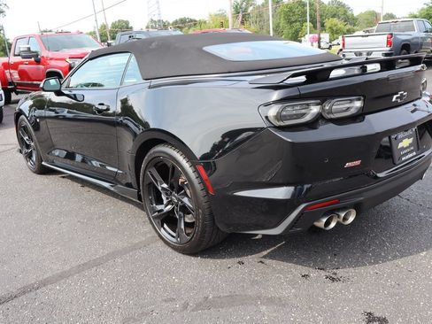 Used 2022 Chevrolet Camaro SS RWD image 3