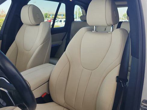 Used 2021 BMW X5 sDrive40i w/ Premium Package RWD image 16