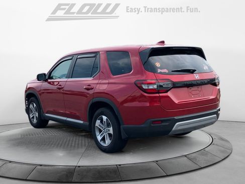 Used 2025 Honda Pilot EX-L image 6